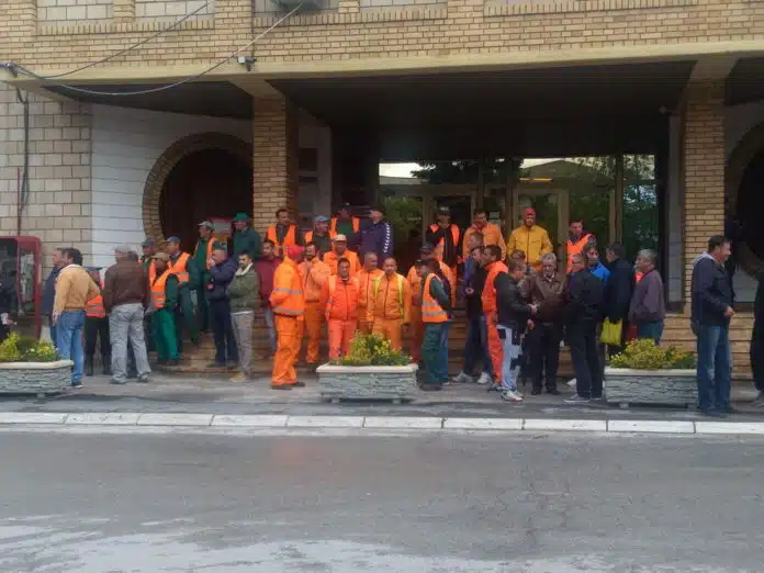 Protest radnika JP Komrad